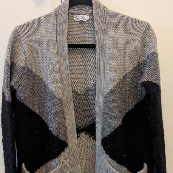 Carve gray and black cardigan size XS - Picture 1 of 3